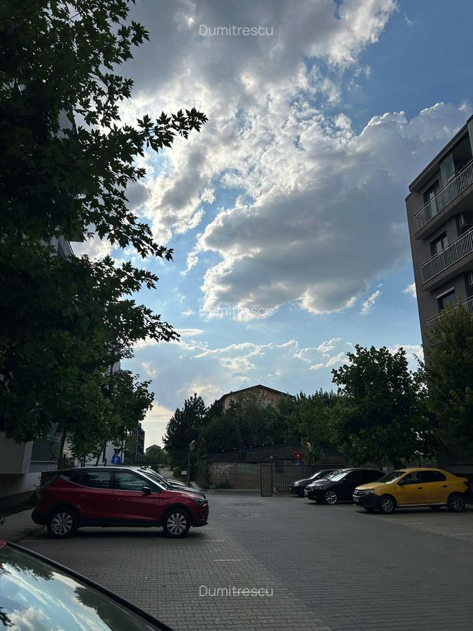 Titan 4 Residence Etaj 3 Centrala Parcare Lift Bloc 2018 Caramida 17 Min  Metrou - 11