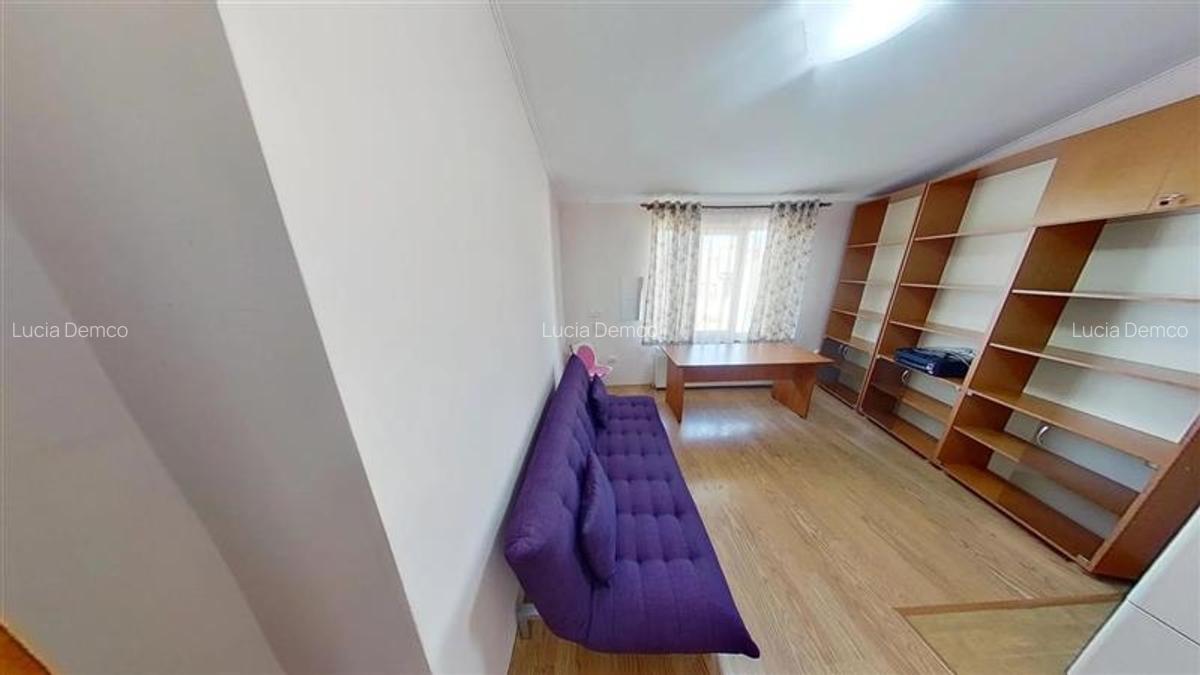Apartament cu 4 camere decomandat, mobilat în Central - 4