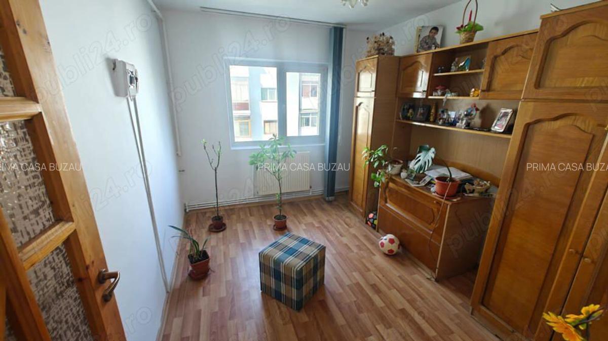 Apartament cu 3 camere confort 1 dec sporit etaj intermediar cu imbunatatiri COMISION 0 - 6