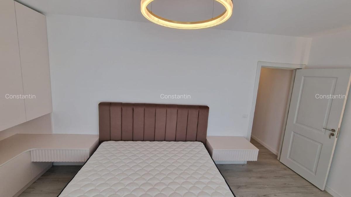 Apartament cu 3 camere decomandat în Universității - 8
