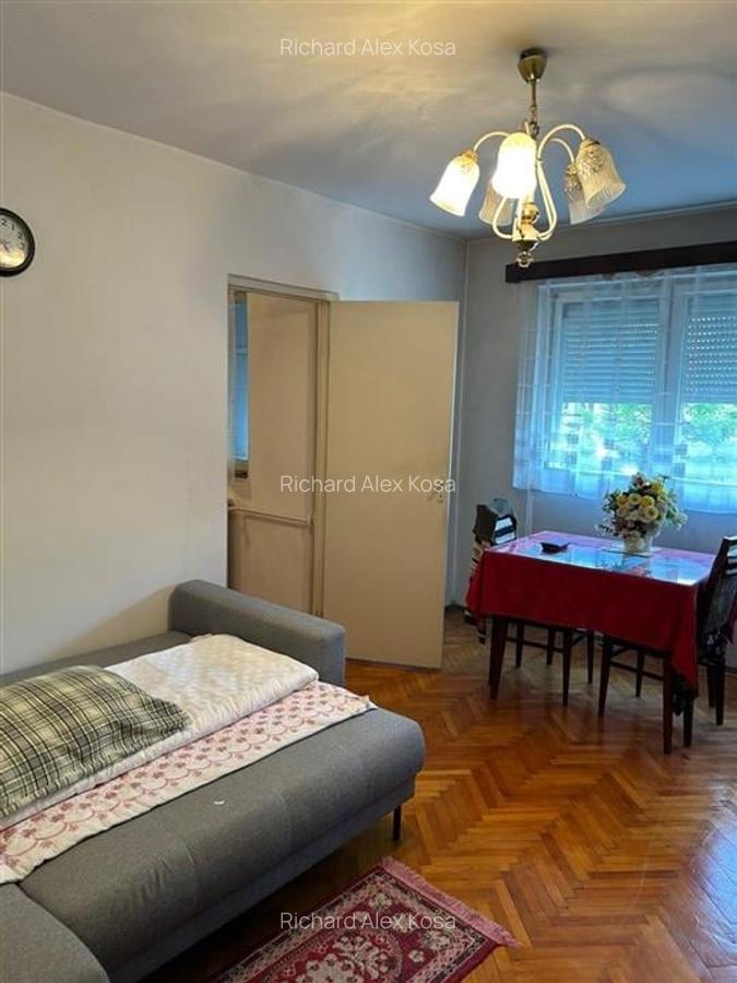 Apartament cu 3 camere semidecomandat în Valenta - 2