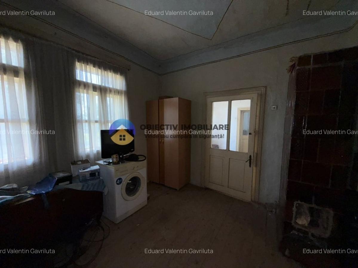 Casa + teren spatios de vanzare - Girov - 15