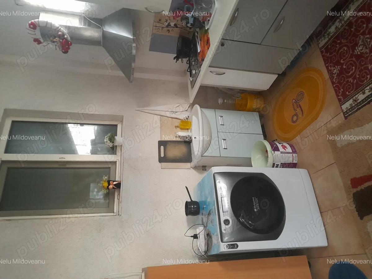 Casa de vanzare 23 august - 9
