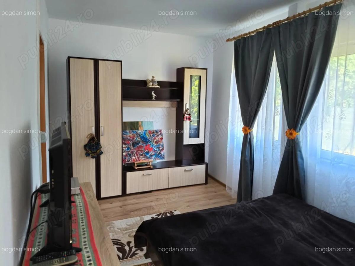 Proprietar vand casa + teren intravilan in sat Bani?a, jud. Hunedoara - 6