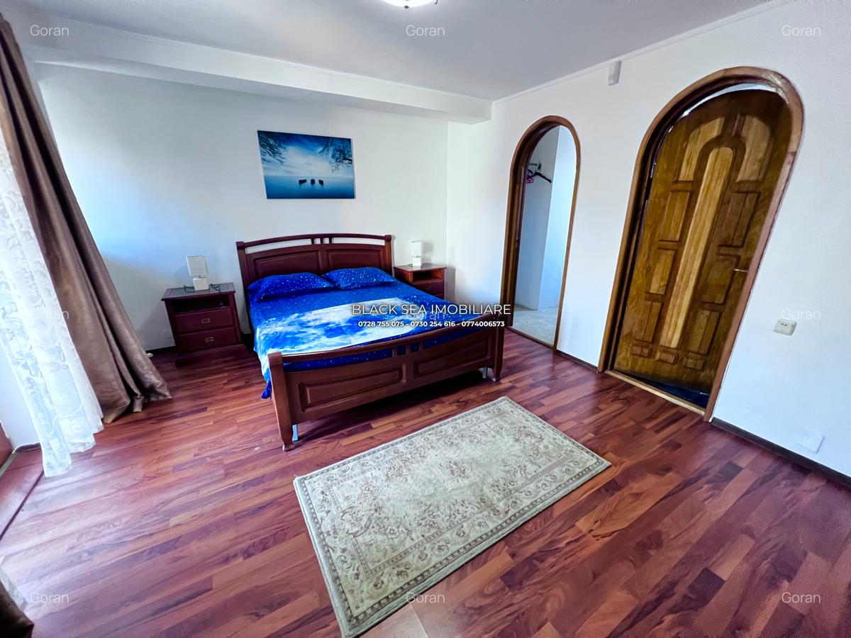 Casă cu 7 camere în Central - 7