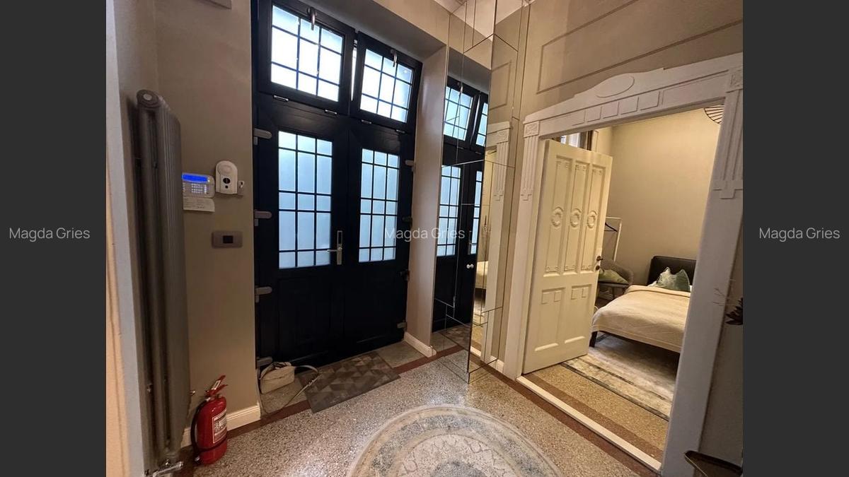 Apartament 3 camere în zona centrală - 4