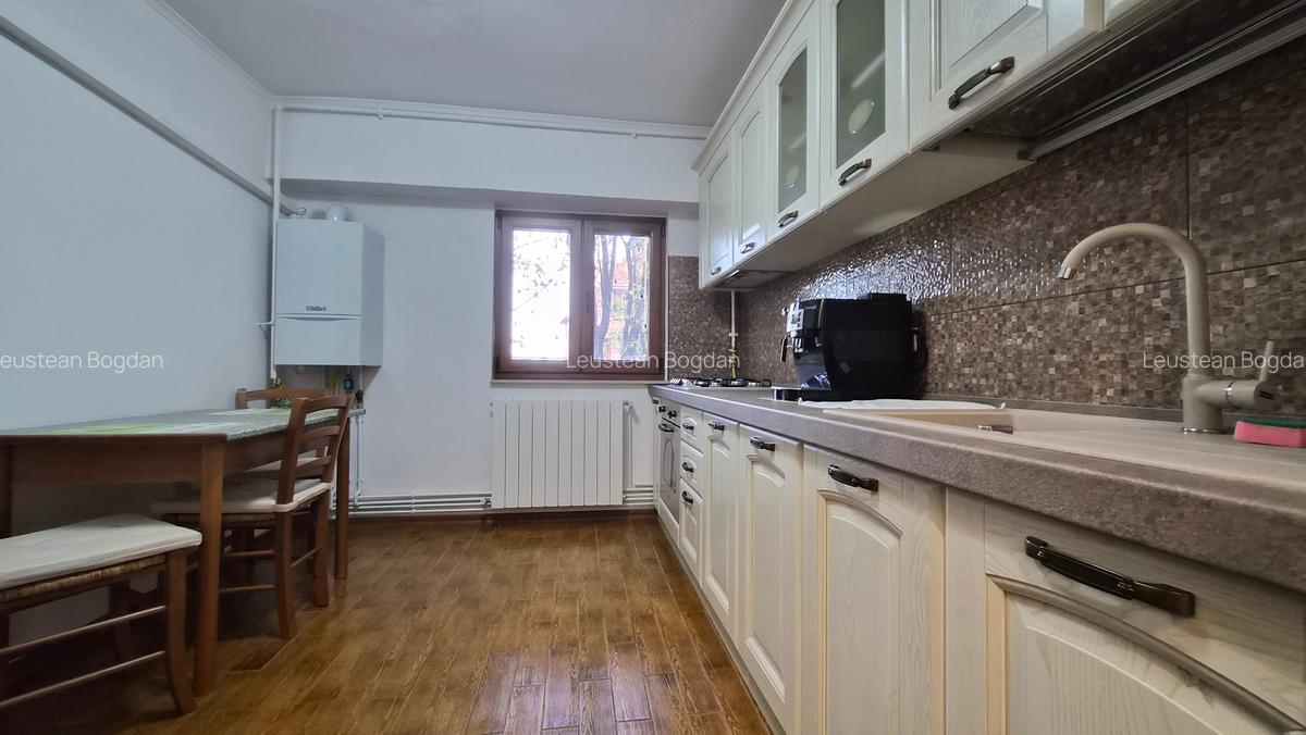 Capitol - ap 3 cam , et 2/4 , renovat integral (mobilat si utilat complet) - 9