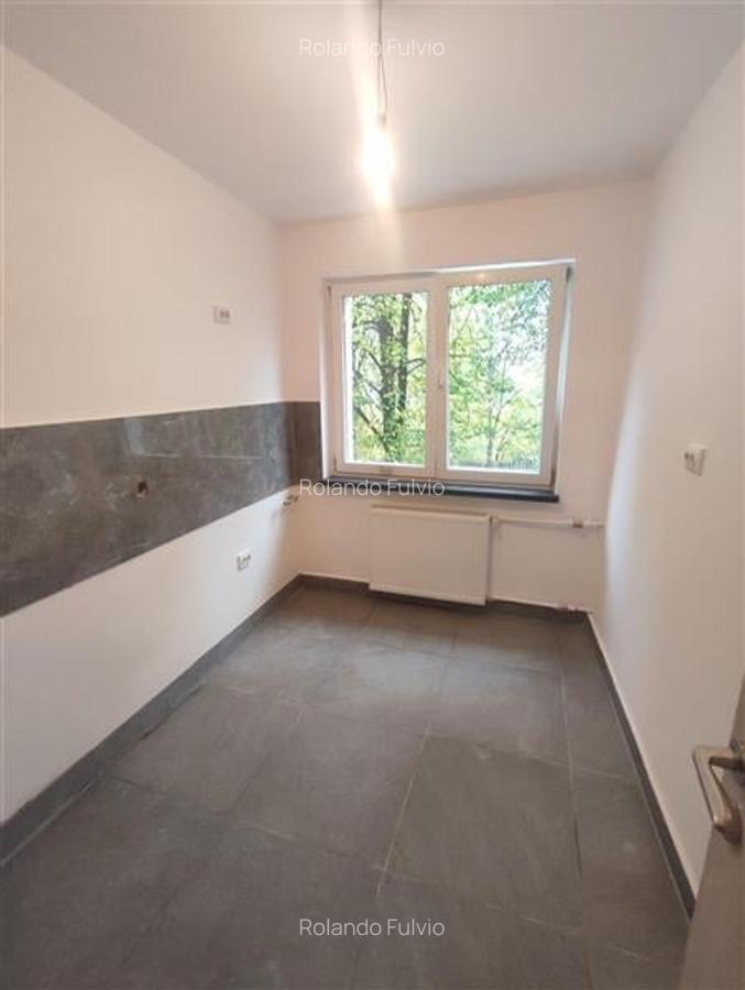 Vanzare apartament 2 camere renovat 2025 Teiul Doamnei - 5