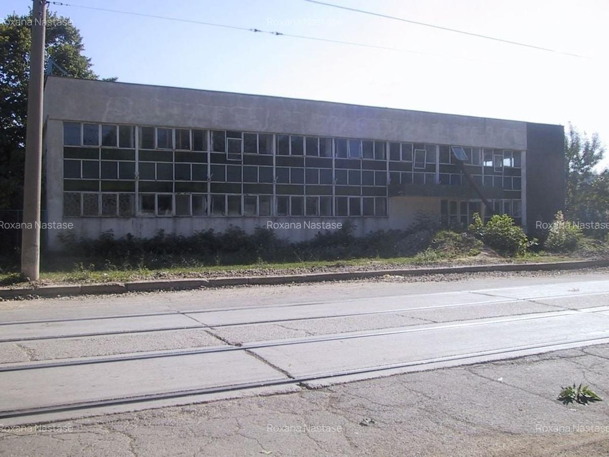 Hala de inchiriat 2045 mp. Comision Zero!! - 1