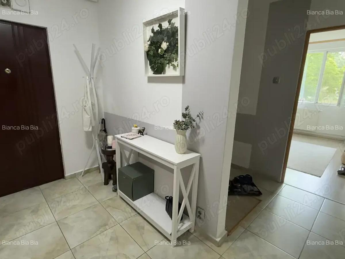 Apartament 4 camere zona Piata Trapezului - 2