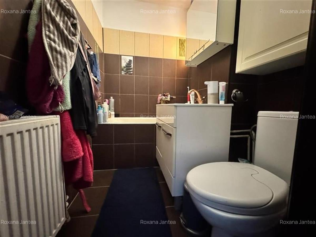 Apartament cu 3 camere semidecomandat, mobilat în Astra - 8