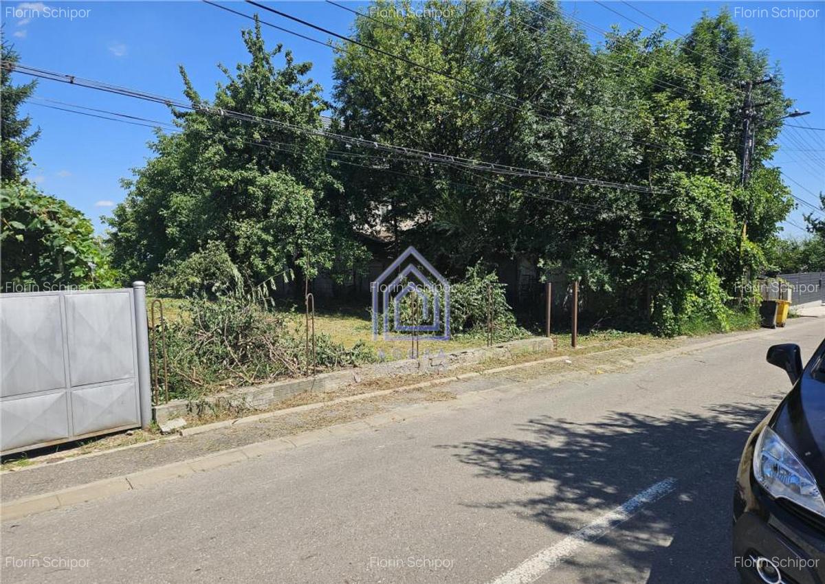 Teren , strada M. Sadoveanu, 7 ari. - 2
