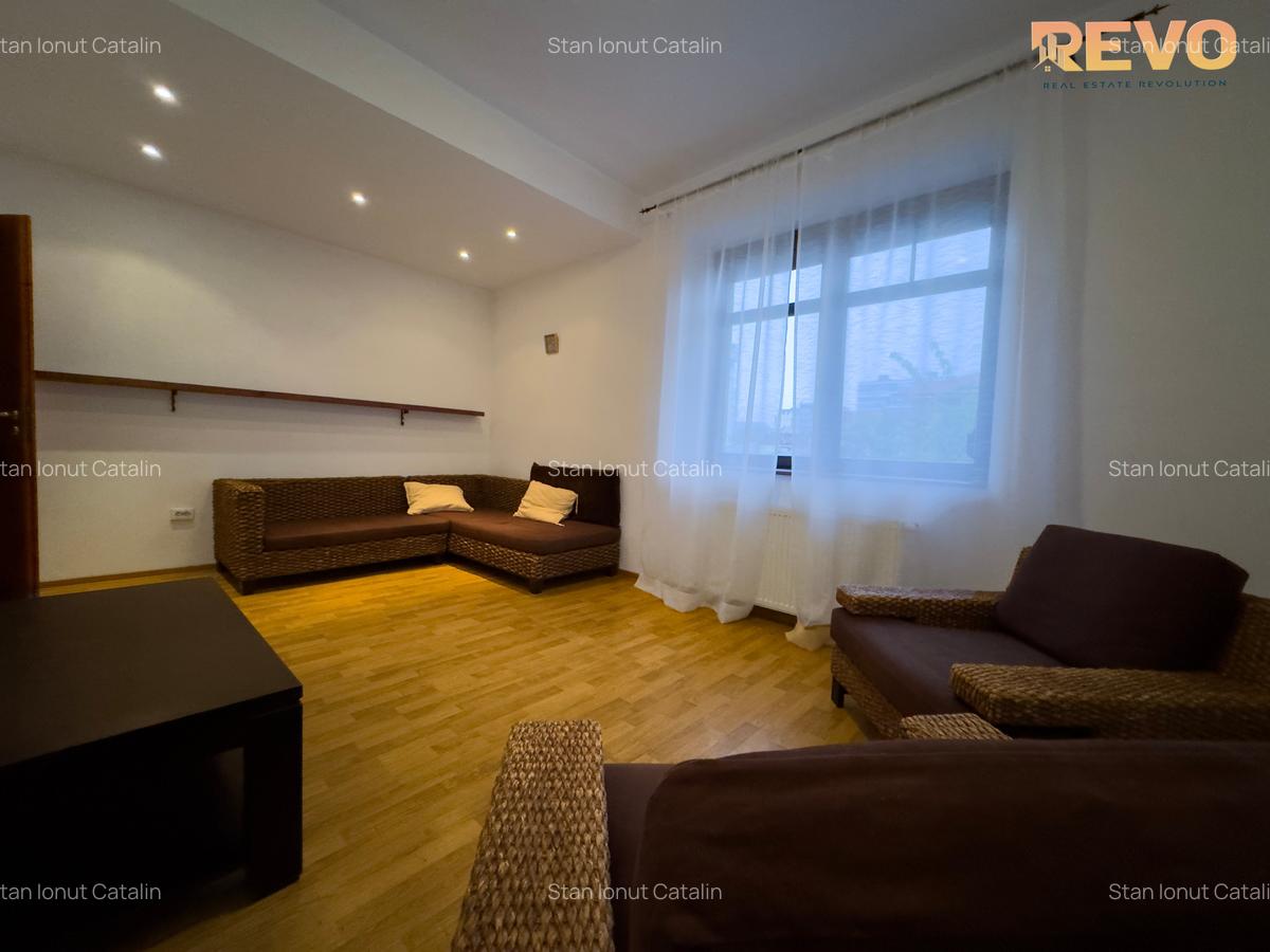 Popa Nan – Pache Protopopescu • Vilă P+1+M, curte proprie, 180mp - 23