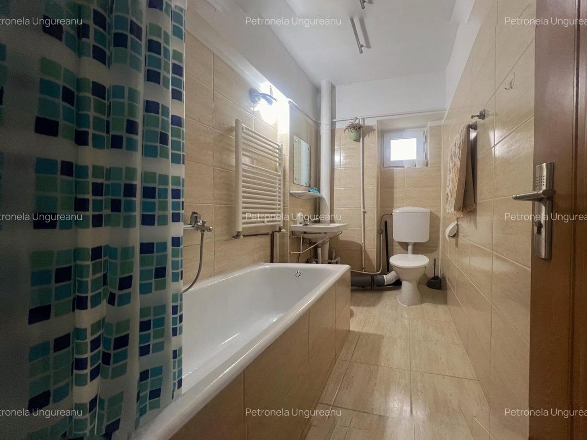 Apartament decomandat de 74mp cu 3 camere, bloc pe cadre - 7