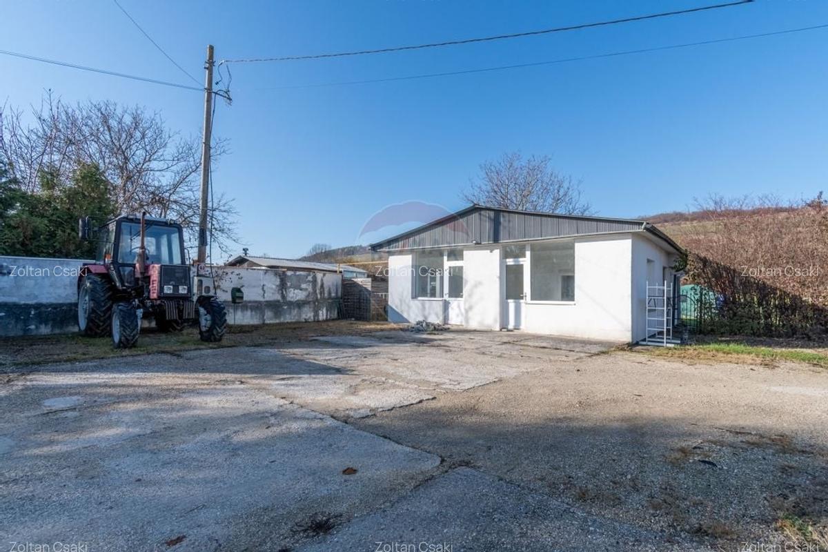 Spatiu de inchiriat Jucu Herghelie, cu toate utilitatile, curent 380V - 9