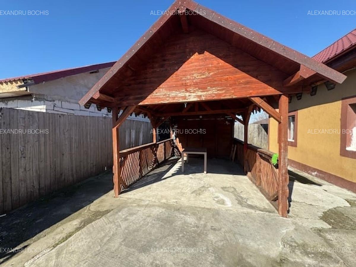 Casă cu 4 camere în Palazu Mare - 12