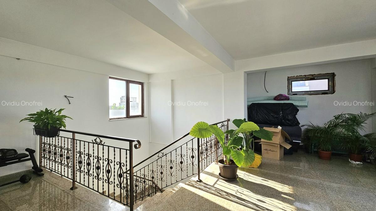 Apartament complet cu vedere libera si parcare - terasa 200 mp - 13