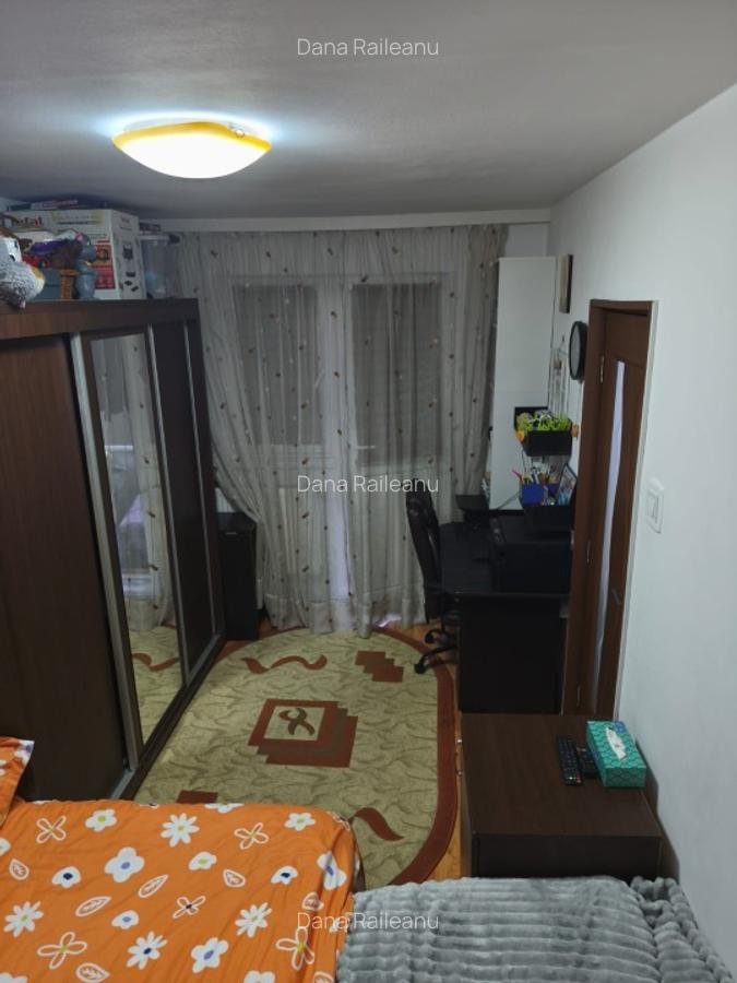 Vând apartament cu 2 camere, semidecomandat - 3