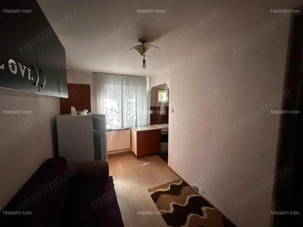Zona Brancoveanu Sector 4 | Pre?: 38.000 EUR - 2