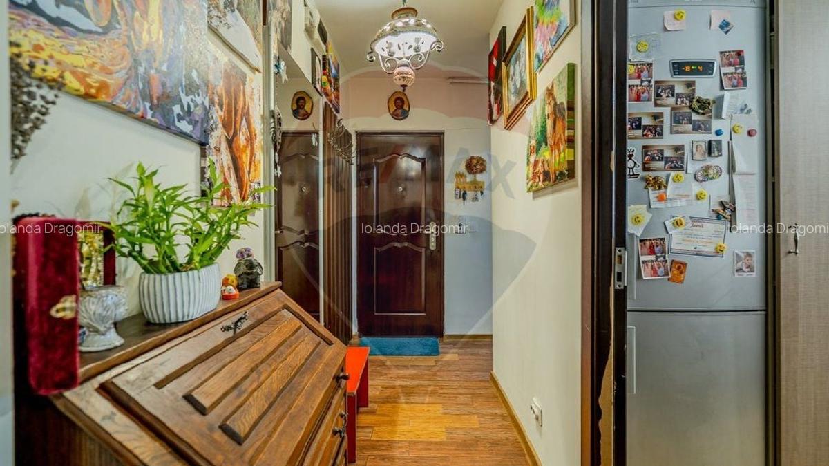 Apartament 2 camere, decomandat, parter + beci + 2 parcari =74,000 - 4