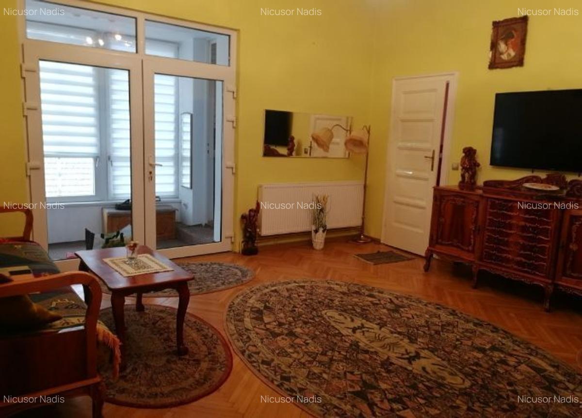 Apartament  de vânzare + garsonieră - 2