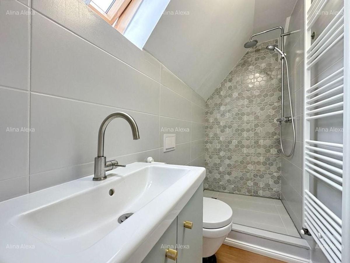 Apartament cu 4 camere decomandat, mobilat în Brașovul Vechi - 13