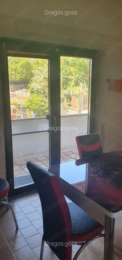 Inchiriez apartament in vila curte Rm Valcea Centru vis-a-vis de parcul Zavoi. - 4
