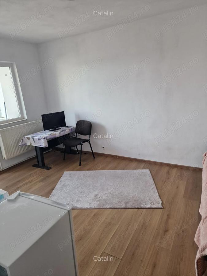 Garsoniera de inchiriat langa scoala nr. 5 - 10 Garsoniera de inchiriat langa scoala nr. 5 - 10