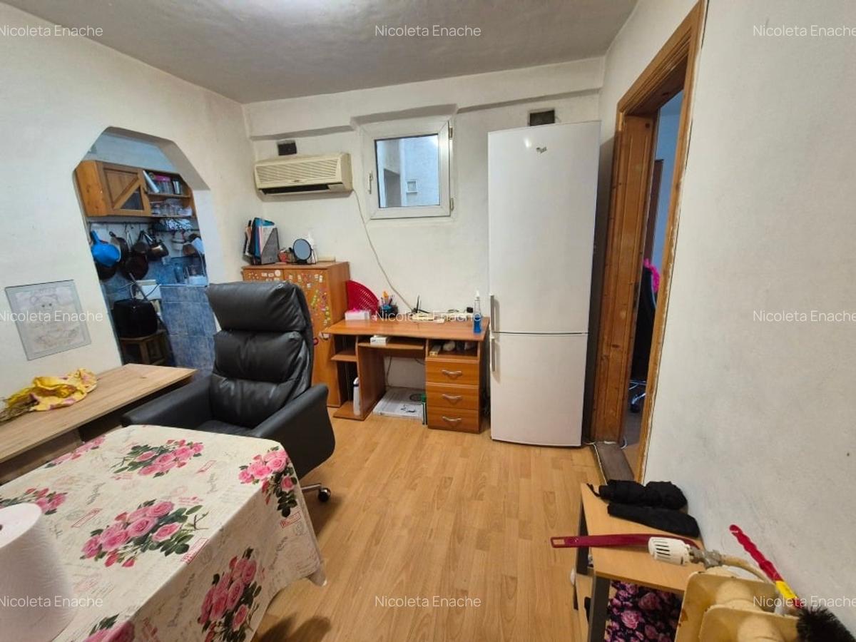 Vanzare apartament 2 camere, decomandat - 7