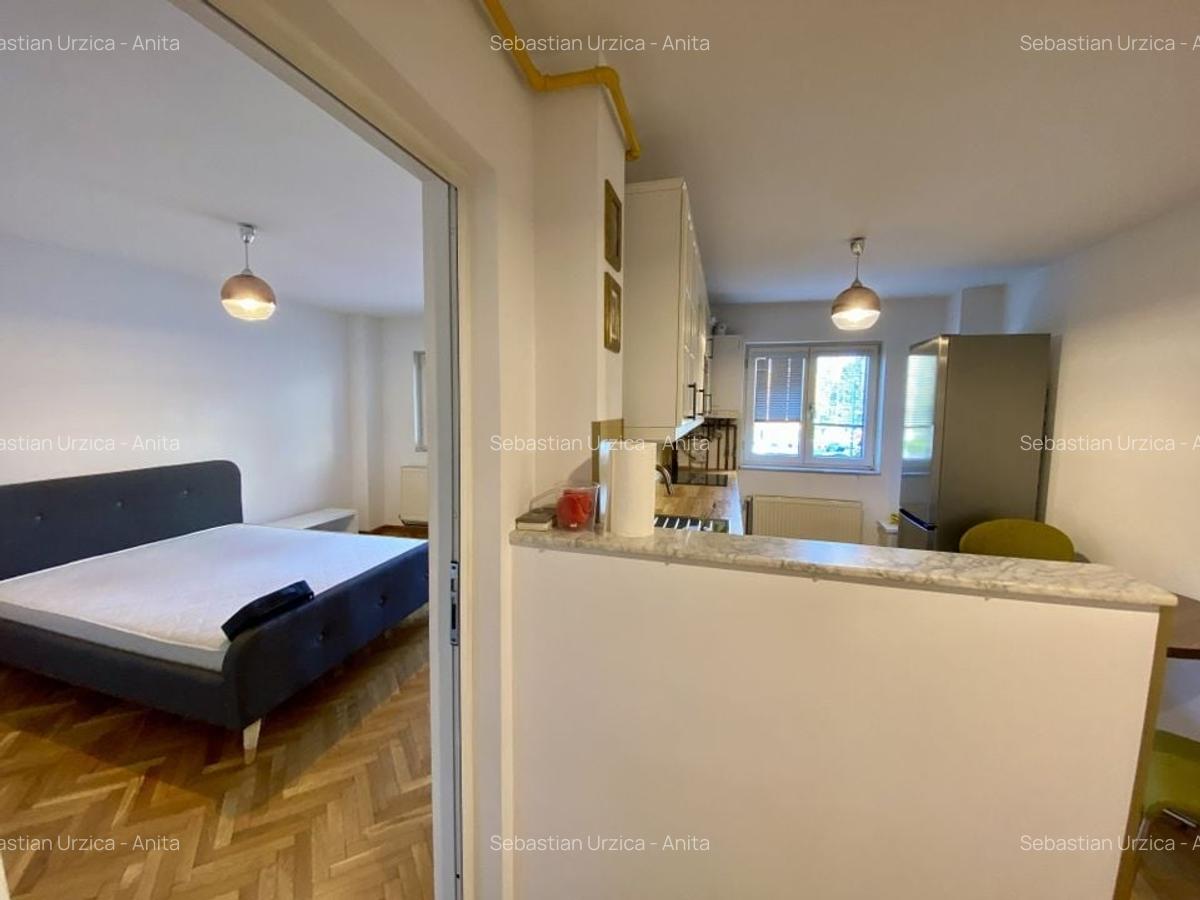 Apartament cu 3 camere in Centrul Civic - 3