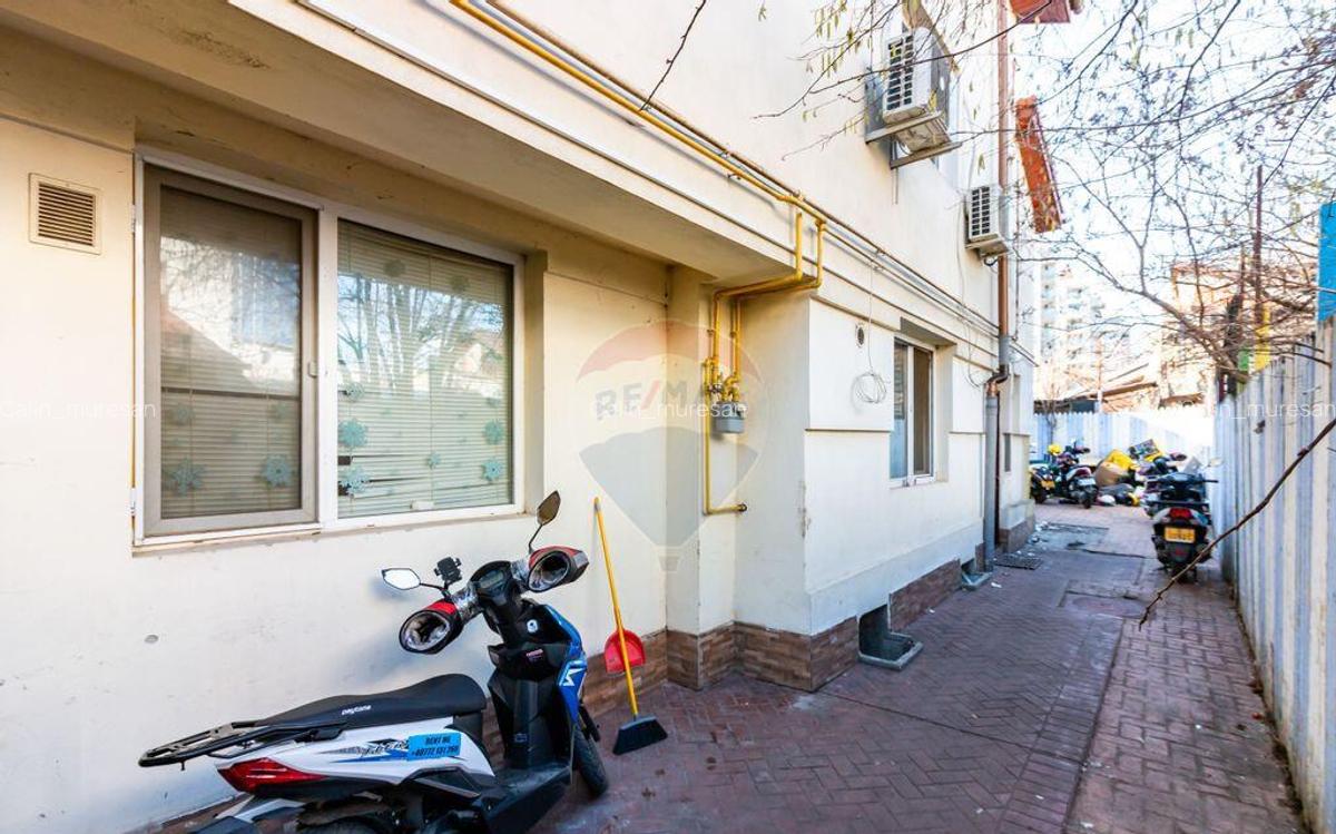 Vanzare Bucur Obor | Casa P+1+M | 10+ Camere | Camin Munc... - 23 Vanzare Bucur Obor | Casa P+1+M | 10+ Camere | Camin Munc... - 23