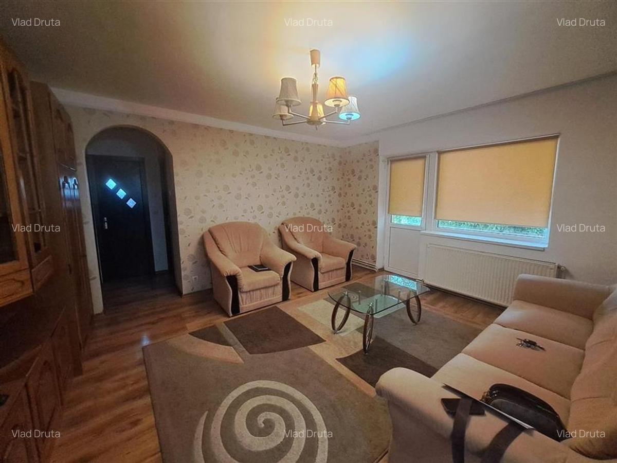 Apartament cu 3 camere decomandat în Central - 12