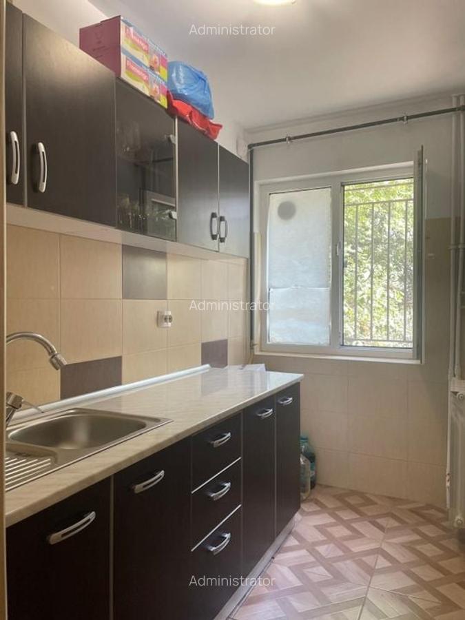 Apartament 2 camere zona Km 4 5 - 5