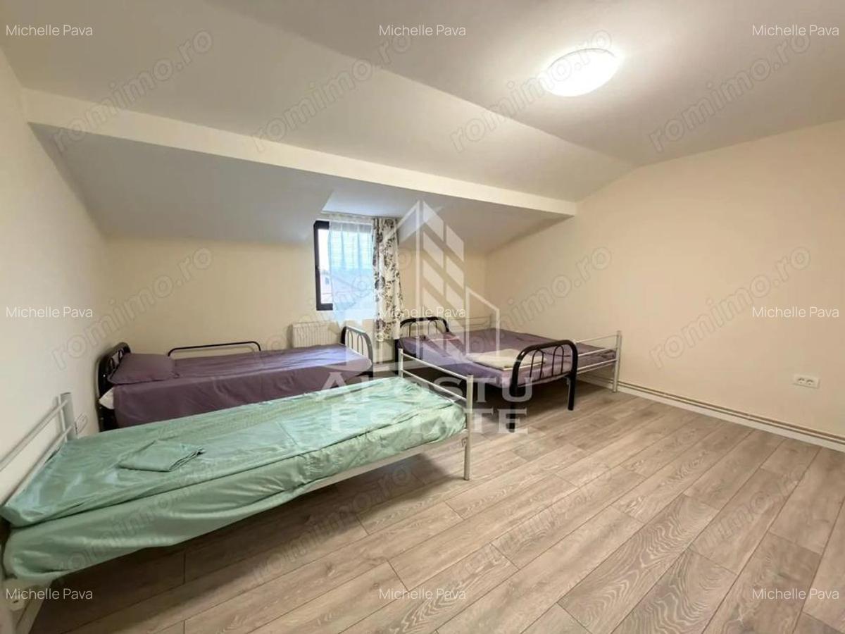 Casa individuala cu 8 camere, 750mp teren, in Mehala - 13