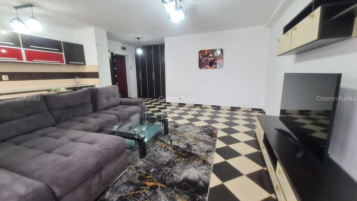 De inchiriat garsoniera , Mall Vitan sector3 - 4