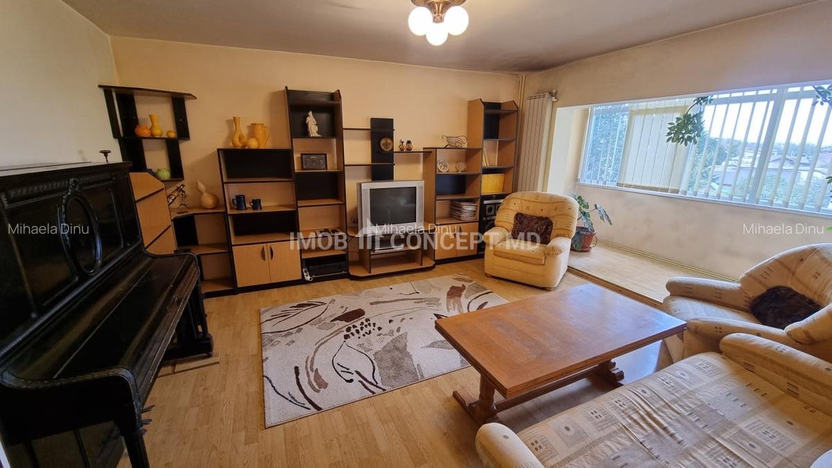 Inchiriere apartament 3 camere, spatios, in zona Democratiei - 4