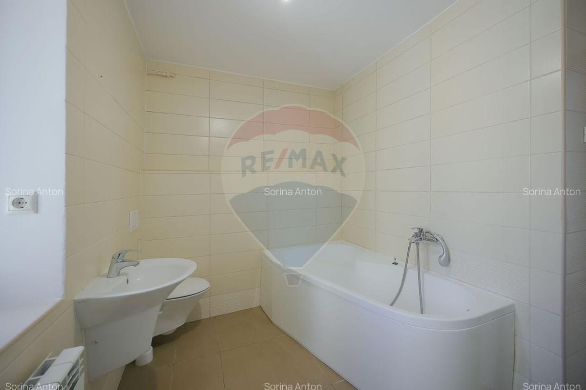 De vanzare apartament cu 3 camere in zona Decebal - 9