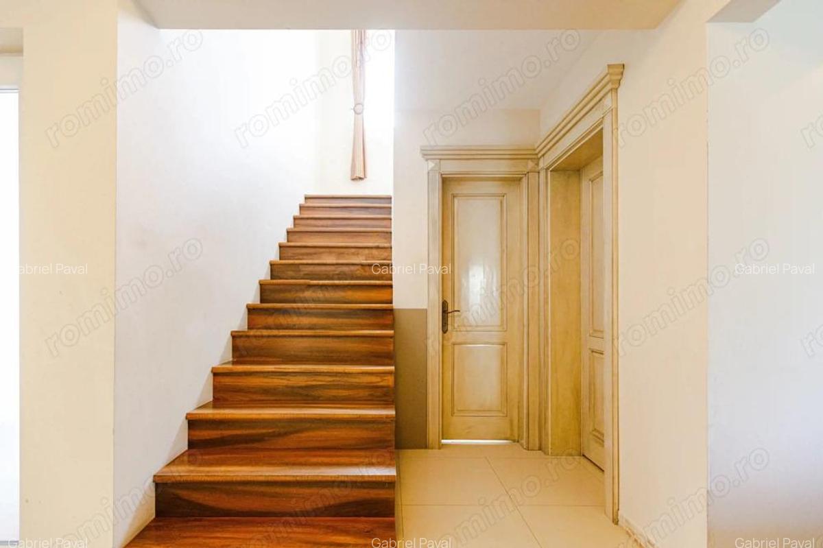 Casa individuala cu piscina - Comision 0% - 18