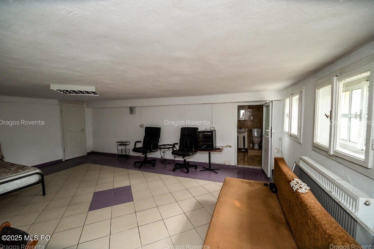 Casă cu 11 camere în Freidorf - 21