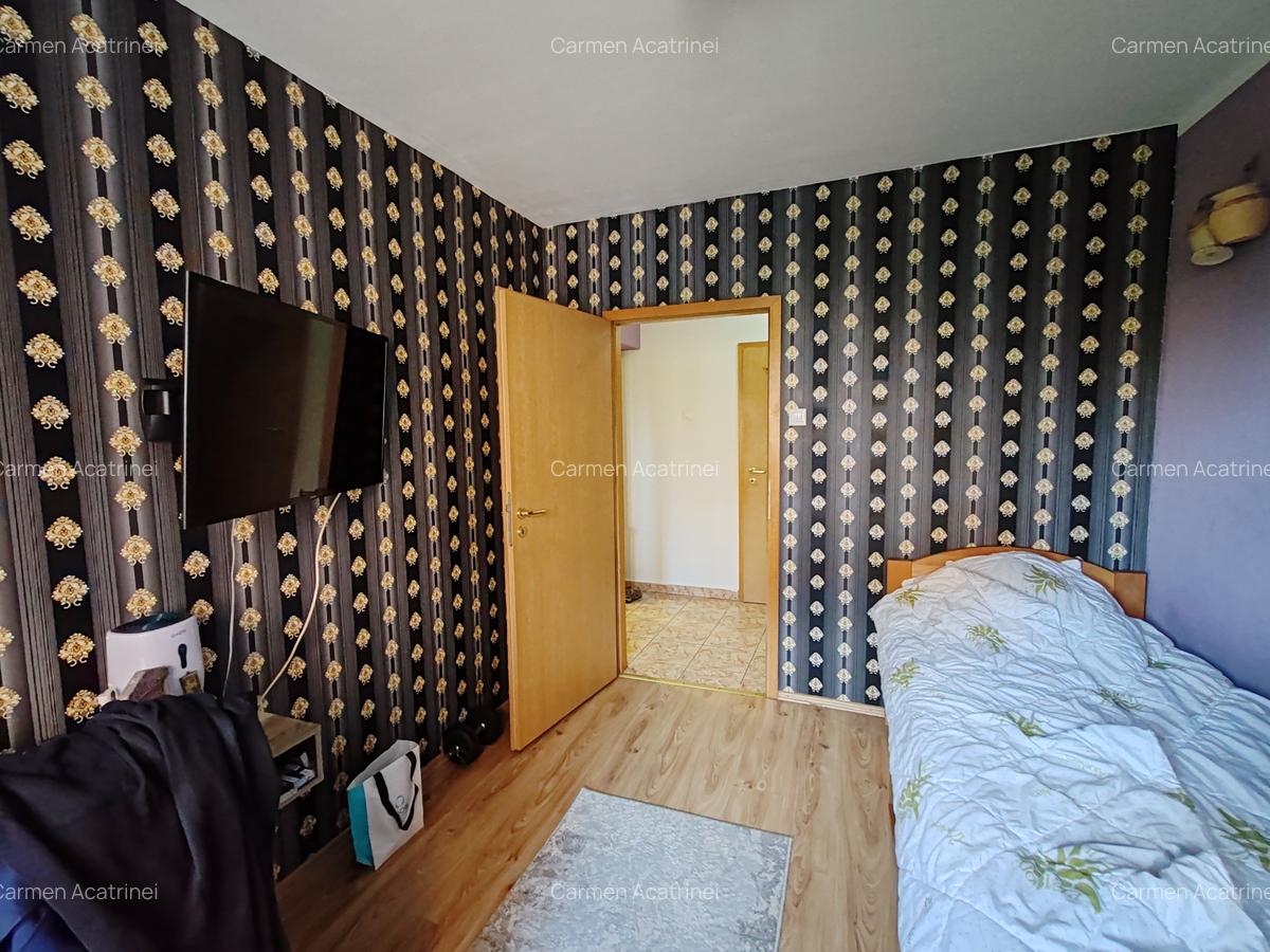 Apartament cu 3 camere decomandat în Răcădău - 7