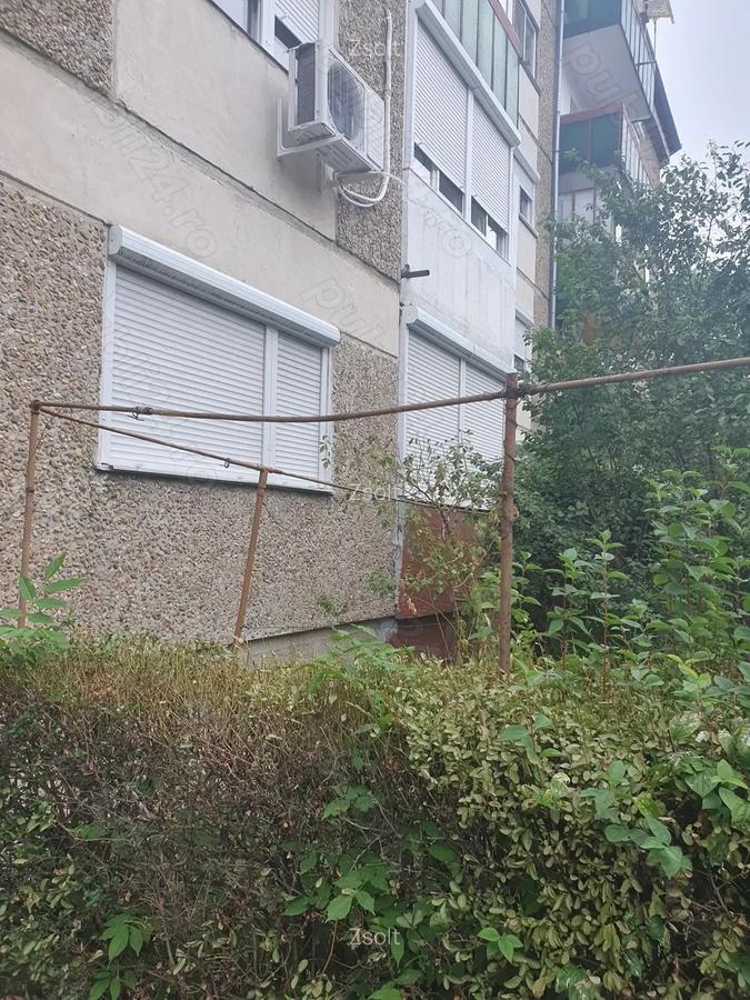 Apartament 3 camere Rogerius - 1