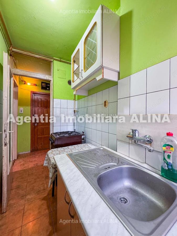 Ap. 2 camere in Deva, zona Dacia, Aleea Romanilor, 32 mp, semidecomandat, et. 3. - 8