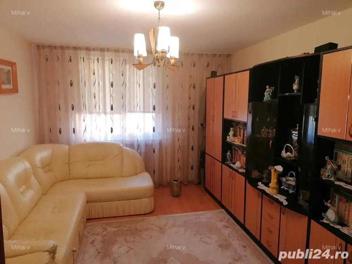 De vanzare apartament cu 3 camere - 3