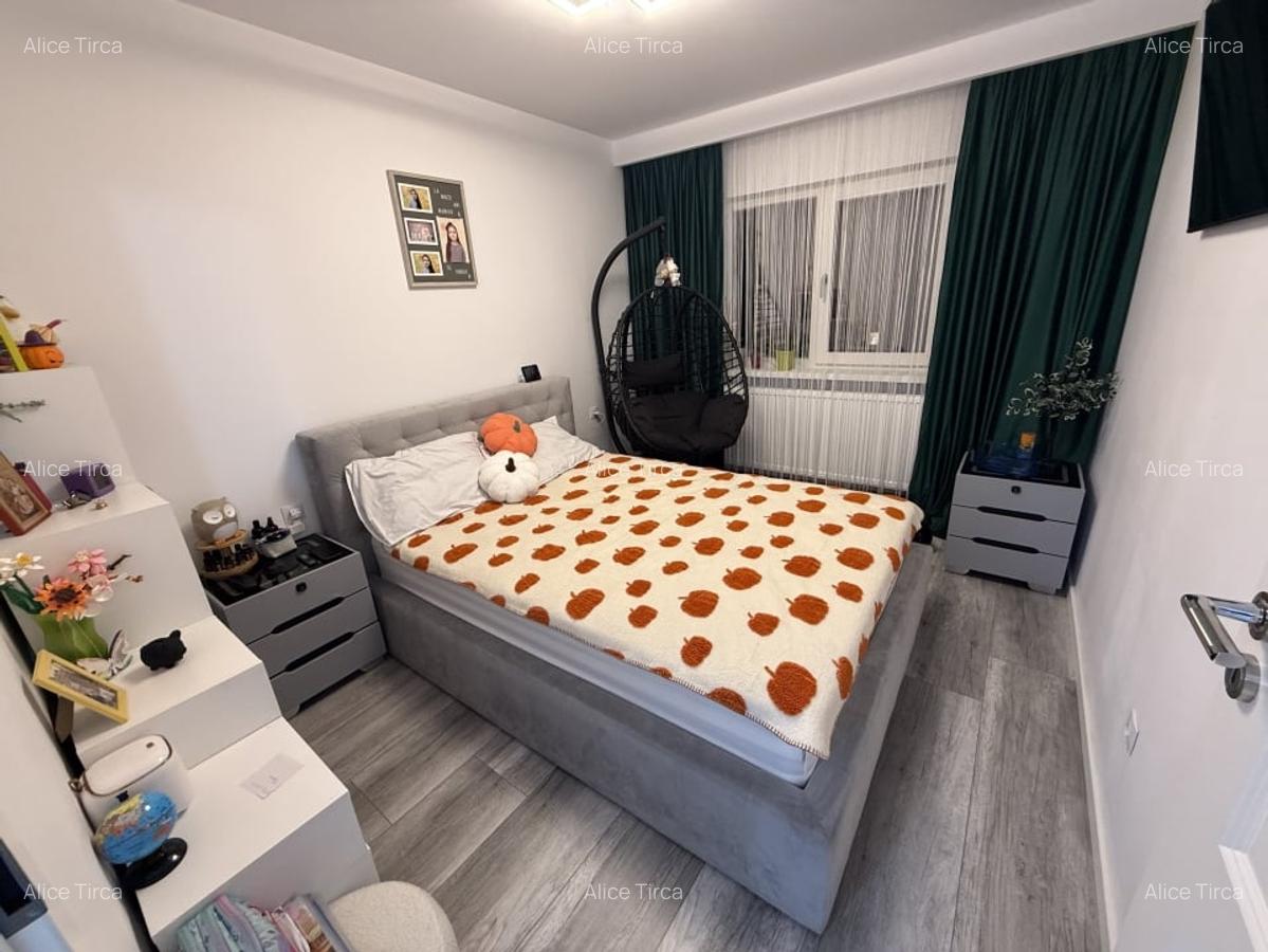 Apartament 3 camere, decomandat, 67 mp, cartier 1 Mai,  Scoala 36 - 5 Apartament 3 camere, decomandat, 67 mp, cartier 1 Mai,  Scoala 36 - 5