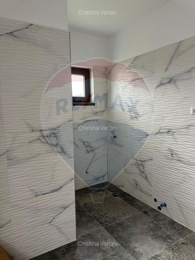 Casa / Vila cu 5 camere de vanzare in zona Central - 12