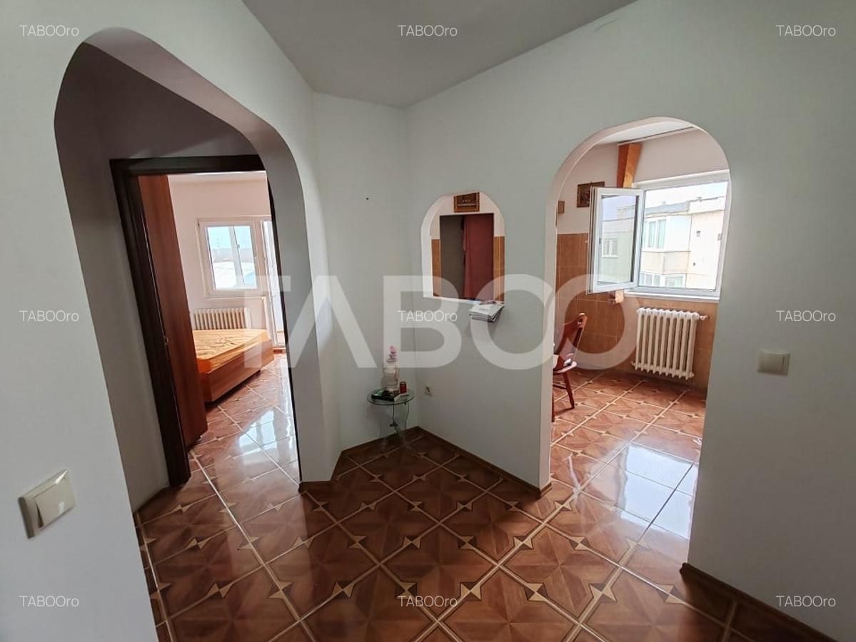 Apartament cu 2 camere decomandat, mobilat în Periferie - 8