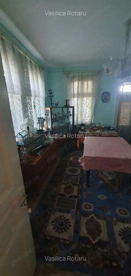 Casa 150mp, teren 2000mp, garaj, 3 anexe central Ologeni, Ph. - 3