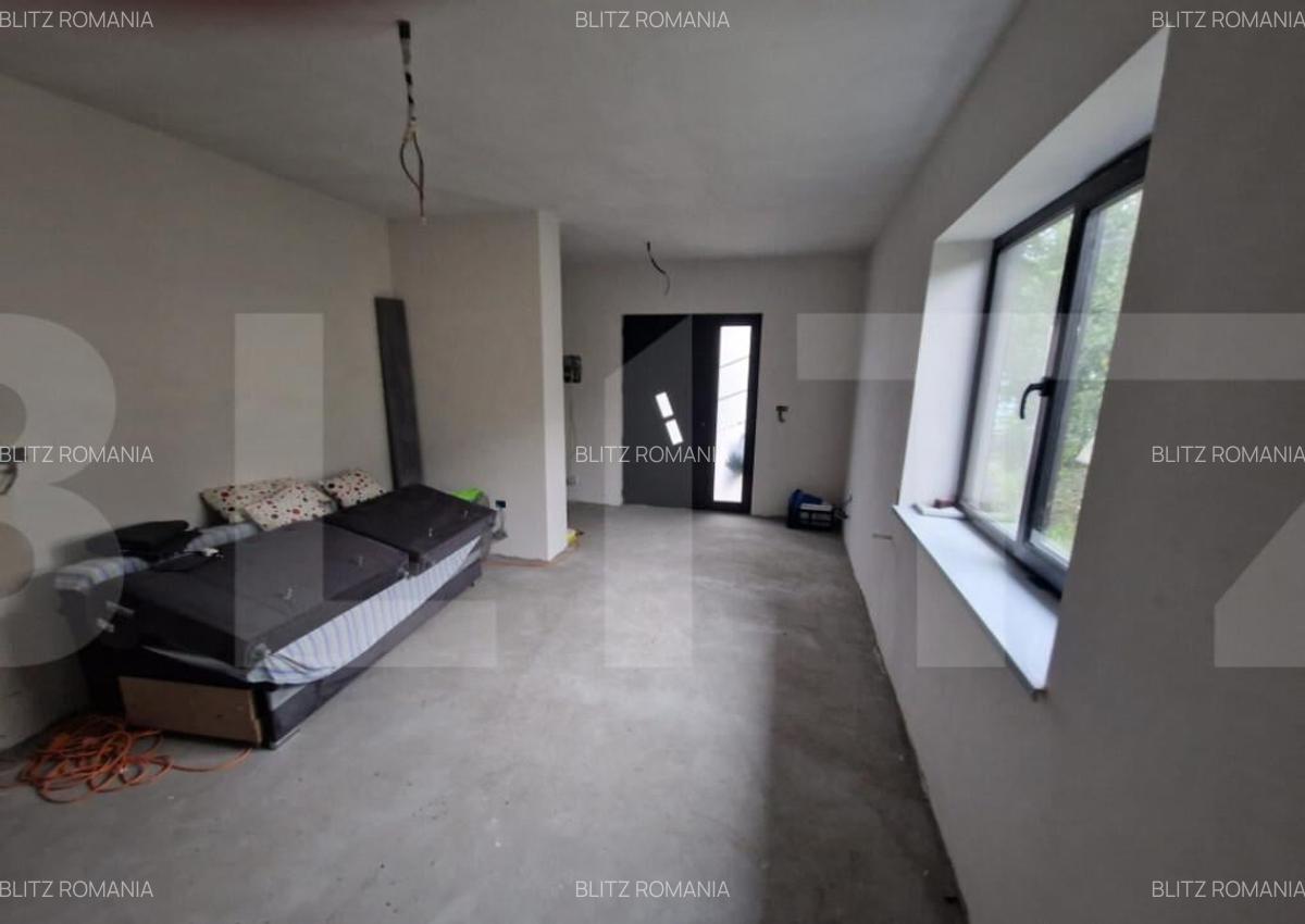 Casa semifinisata situata central in municipiul Dorohoi - 4