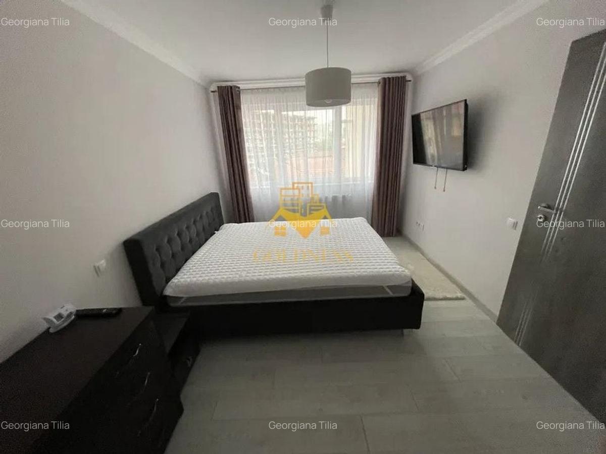 Apartament cu 3 camere semidecomandat în Dâmbul Rotund - 2