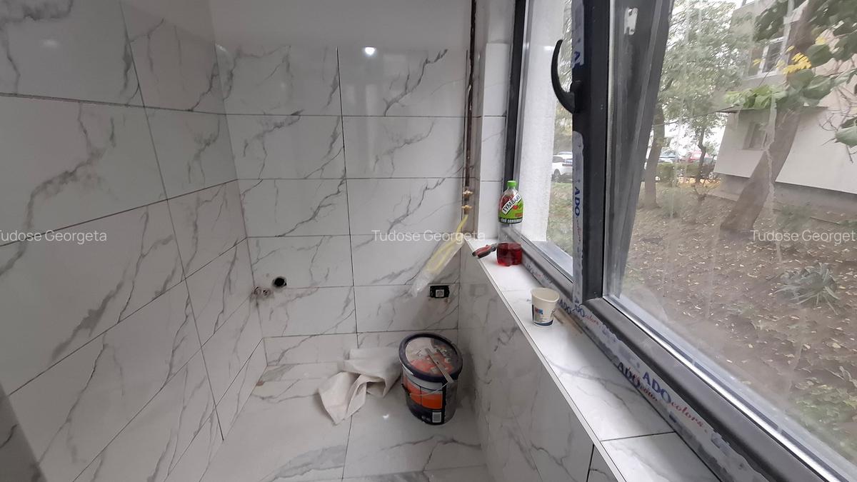 Dacia - ap 3 cam , parter/4 , dec, Suprafata 68,1 mp - 13